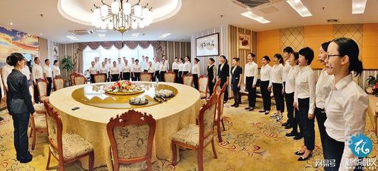 服務(wù)禮儀 茶具銷(xiāo)售中不可或缺的專(zhuān)業(yè)素養(yǎng)