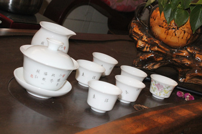 德化廠家直銷(xiāo)陶瓷茶具 8頭金牡丹花色套組低價(jià)優(yōu)惠